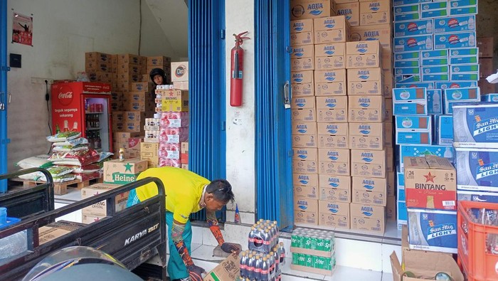 Toko yang kemalingan di Kerobokan, Badung, Kamis (13/7/2023). Uang Rp 10 juta raib.