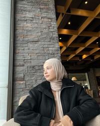 YouTuber Fiki Naki dikabarkan bakal menikah dengan gadis asal Turki Tugba Kiara. Seperti ini sosok Tugba yang ceria.