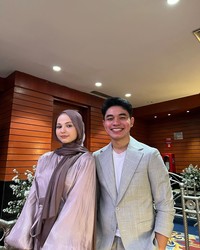 YouTuber Fiki Naki dikabarkan bakal menikah dengan gadis asal Turki Tugba Kiara. Seperti ini sosok Tugba yang ceria.