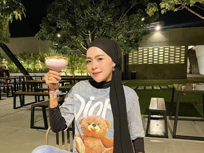 10 Momen Kulineran Meylisa Zaara, Selebgram yang Ungkap Suaminya Gay