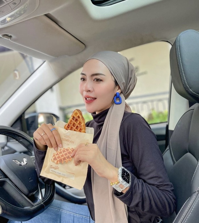 10 Momen Kulineran Meylisa Zaara, Selebgram yang Ungkap Suaminya Gay