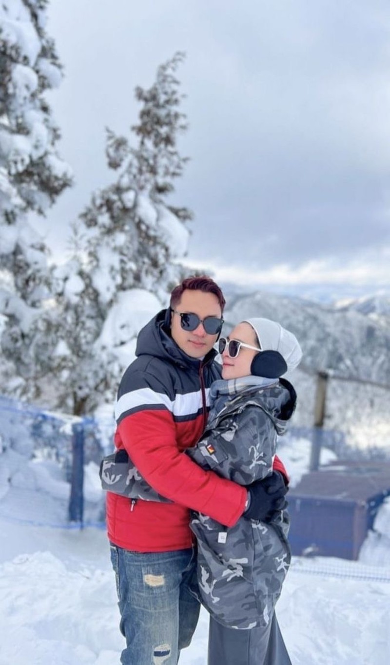 10 Momen Kulineran Meylisa Zaara, Selebgram yang Ungkap Suaminya Gay