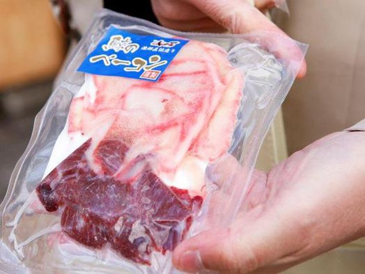 10 Vending Machine di Jepang Ini Jual Kaldu Ikan hingga Daging Babi Hutan