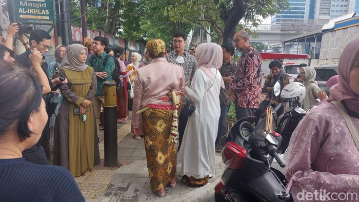 Acara resepsi pernikahan di K-Link Tower terpaksa dihentikan gegara kebakaran (Rumondang Naibaho/detikcom)