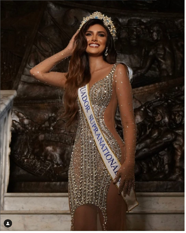 Andrea Aguilera bersinar di ajang kontes kecantikan saat menjadi pemenang Reina de Los Rios 2019. Sebelumnya wanita 22 tahun juga mengikuti ajang Miss Earth Ecuador 2019. Foto: Dok. Instagram/andreaaguilerapa