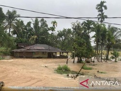 6 Fakta Banjir-Longsor Landa Padang: 5 Orang Tewas, Mayat Keluar Kuburan