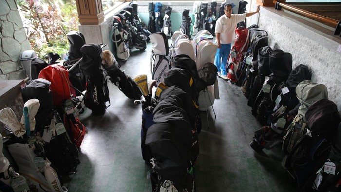 Idepreneurs Club kembali menggelar charity golf 2023 di Damai Indah Golf, BSD. Donasi yang dikumpulkan diserahkan langsung kepada penerima.