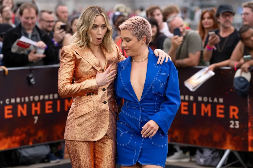 Emily Blunt dan Florence Pugh di Premier Oppenheimer Emily Blunt dan Florence Pugh di Premier Oppenheimer