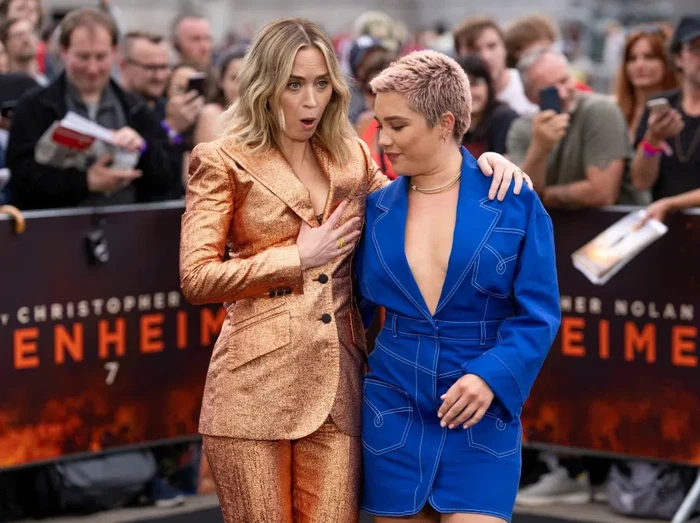 Emily Blunt dan Florence Pugh di Premier Oppenheimer