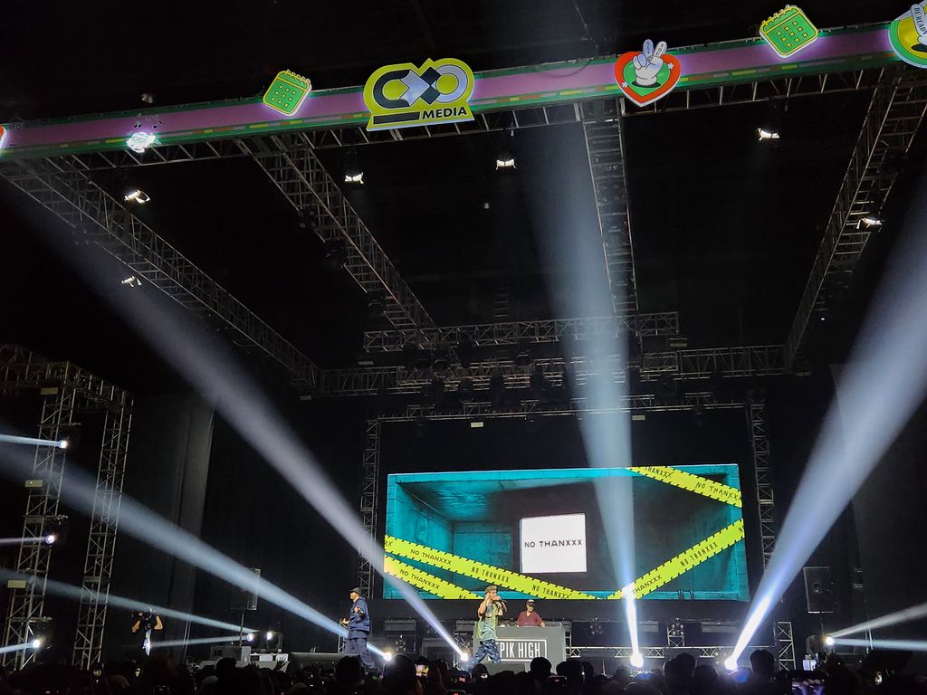 Epik High di CXO Media Live On Stage.