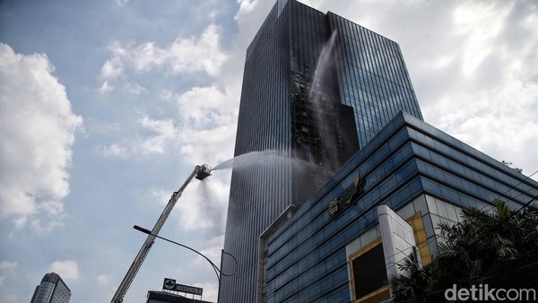 K-Link Tower Jaksel Kebakaran, Begini Kondisinya