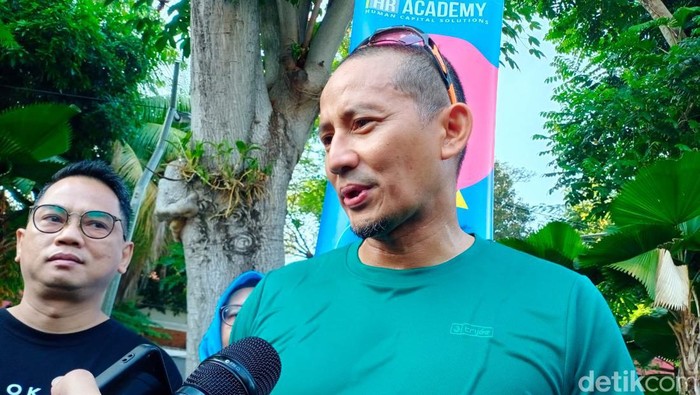 Kemenparekraf Sandiaga Uno di Taman Bungkul Surabaya.