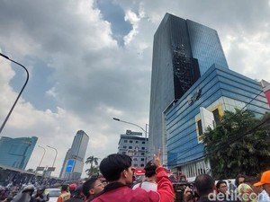 Kebakaran K-Link Tower Padam, Lalin Gatsu Arah Cawang Padat