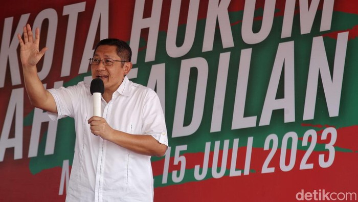Ketua Umum Partai Kebangkitan Nusantara (PKN) Anas Urbaningrum menyampaikan pidato di kawasan Monas, Jakarta Pusat, Sabtu (15/7/2023).