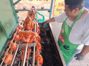Laris Manis Ayam Guling Madu Cilongok Banyumas, 3 Jam Ludes Diserbu Pelanggan