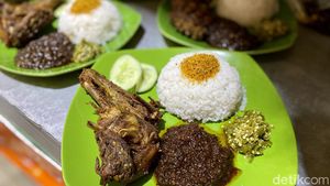 Wow! Warung Nasi Bebek Goreng khas Madura Ini Dapat Penghargaan