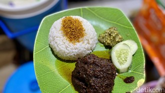 7 Nasi Bebek Madura Terenak di Jakarta Timur, Bumbu Hitamnya Bikin Nagih!