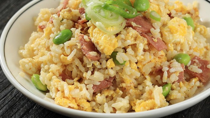 Resep Nasi Goreng Daging Asap Buat Sarapan, Cocok Buat Anak Kos