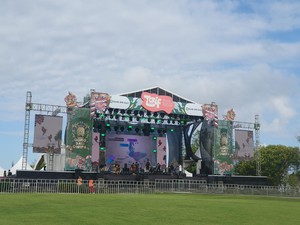 Dewa 19 hingga Superman Is Dead Guncang Panggung TGIF di Nusa Dua
