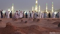 Di sini juga dimakamkan sejumlah jemaah haji Indonesia yang wafat di Madinah (Foto: detikHikmah/Erwin Dariyanto)