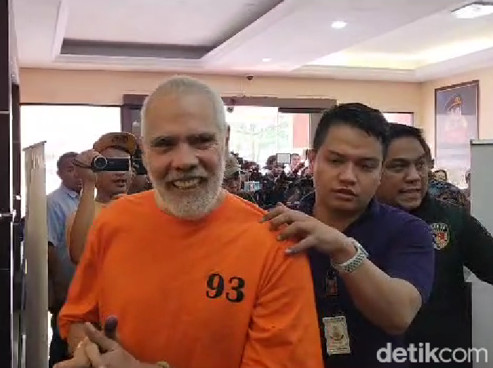 Pierre Gruno ditahan polisi atas kasus penganiayaan di bar Jaksel.