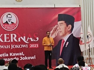 Jokowi Senang Relawan ABJ Tak Grasa-Grusu: Suasana Politik Belum Jelas