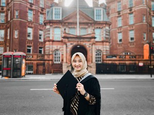 Kisah Rica Asrosa, Dosen Muda USU Lulusan University College London