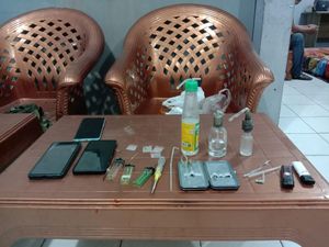 Oknum Pimpinan Media di Bandar Lampung Ditangkap Saat Pesta Sabu