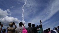 Indian spacecraft Chandrayaan-3, the word for moon craft in Sanskrit, blasts off from the Satish Dhawan Space Centre in Sriharikota, India, Friday, July 14, 2023. The Indian spacecraft blazed its way to the far side of the moon Friday in a follow-up mission to its failed effort nearly four years ago to land a rover softly on the lunar surface, the countrys space agency said. A successful landing would make India the fourth country, after the United States, the Soviet Union, and China, to achieve the feat. (AP Photo/Aijaz Rahi)