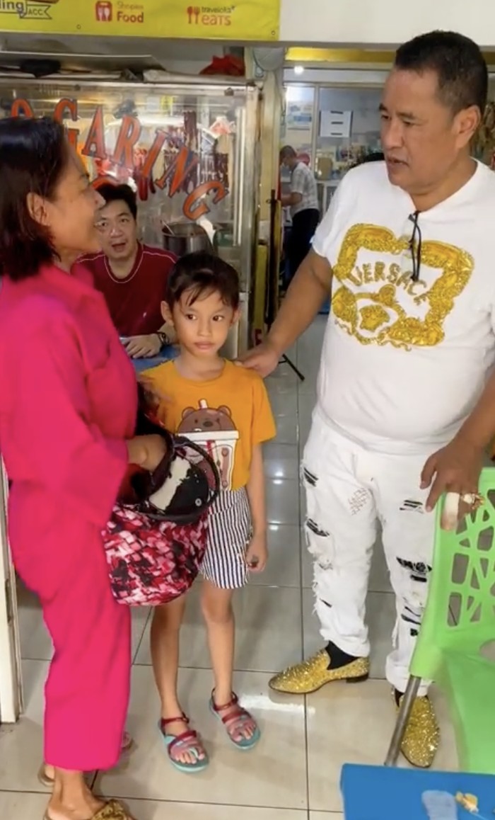 Hotman Paris Nongkrong di Kopi Johny hingga Rumah Makan Tamara Bleszynski Hotman Paris Nongkrong di Kopi Johny hingga Rumah Makan Tamara Bleszynski