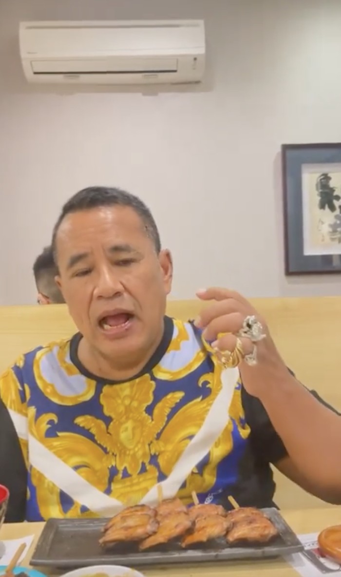 Hotman Paris Nongkrong di Kopi Johny hingga Rumah Makan Tamara Bleszynski Hotman Paris Nongkrong di Kopi Johny hingga Rumah Makan Tamara Bleszynski