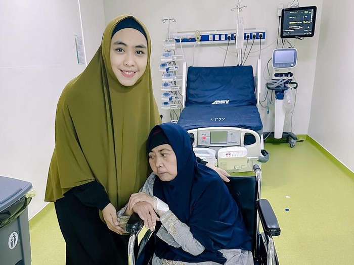 Ibu Oki Setiana Dewi