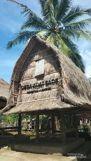 Melihat Keindahan Kampung Sade Suku Sasak  di Lombok Tengah