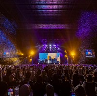 Sebelum menutup gelaran fanmeetingnya, Lee Jong Suk menyanyikan lagu That’s Okay milik D.O. EXO yang sarat akan makna. Foto: dok. Applewood