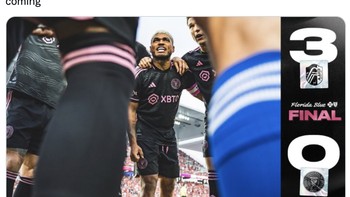 Usai memperkenalkan Messi, klub barunya itu malah menelan kekalahan. Foto: Twitter