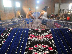 Melihat Pembuatan Tenun Troso, Tenun Ikat Kebanggaan  Jepara
