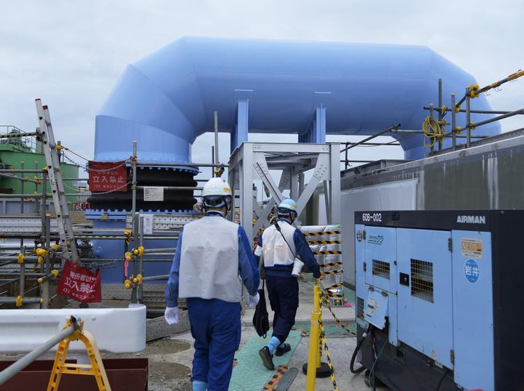 Mengintip Aktivitas Pekerja di Pembangkit Nuklir Fukushima Jepang