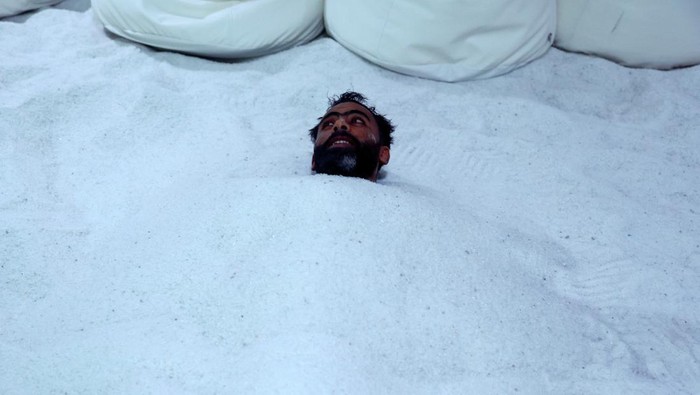Ali Hamad Abdelmenem, a salt cave visitor, receives an anti-stress treatment at the facility in Al Ain, United Arab Emirates, July 11, 2023. Imported from Cracow, city in Poland, the salt is rich in negative ions and minerals such as sodium and magnesium and is presented as a remedy for health and skin conditions at the 171-square metre grotto. REUTERS/Rula Rouhana