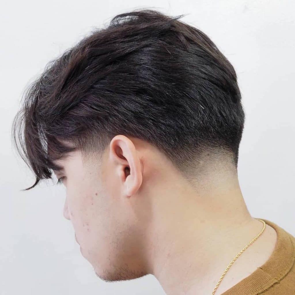 Taper Fade: Gaya Rambut Pria Klasik yang Tak Lekang Waktu