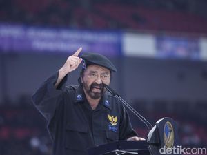 Surya Paloh Tanggapi Revolusi Mental Jokowi: Belum Jadi Kenyataan