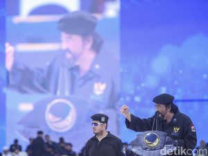 Jokowi Tunjuk Ketum Projo Jadi Menkominfo, Surya Paloh: Apa Masalahnya?