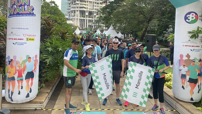 Ratusan Peserta Meriahkan Fun Walk “Semakin Hari Semakin Baik” Sebanyak 500 pesrta memeriahkan acara Fun Walk “Semakin Hari Semakin Baik”, yang rigelar Manulife Indonesia, di Jakarta.
