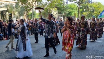 Semarak Surabaya Cross Culture International Folk Art Festival 2023