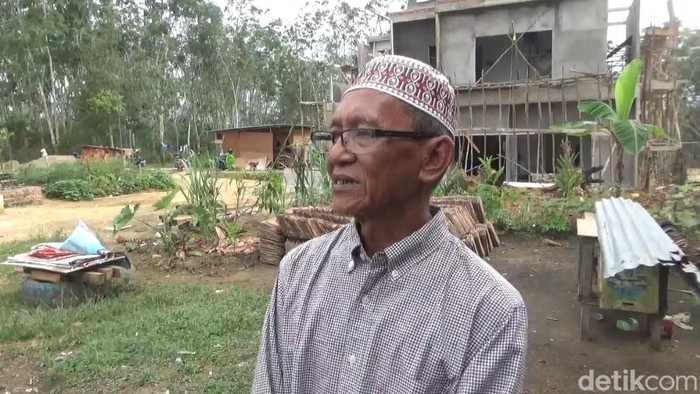 Sutaryo, salah satu warga yang jadi miliarder berkat ganti untung proyek tol Jambi.