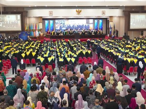 Dua Mahasiswi Universitas Brawijaya Lulus Cum Laude