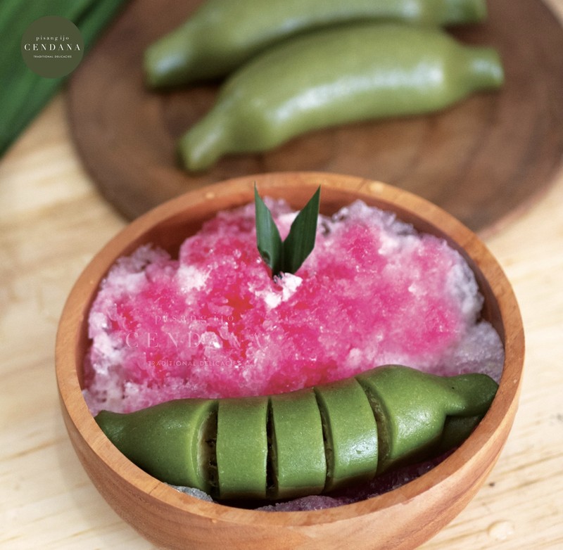 20 Es Pisang Ijo Khas Makasar yang Legit Dingin, Ada di Sini!