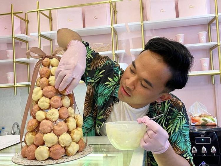 Anwar BAB Kini Makin Jago Masak dan Bikin Kue