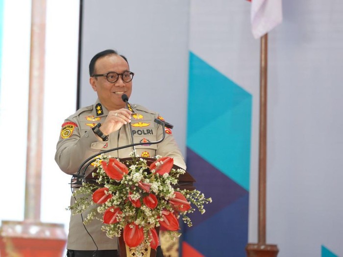 Asisten Kapolri bidang Sumber Daya Manusia (As SDM), Irjen Dedi Prasetyo, beda buku ‘Keadilan Restoratif: Strategi Transformasi menuju Polri Presisi di Universitas Islam Sultan Agung (Unissula), Semarang, Jawa Tengah (Jateng).