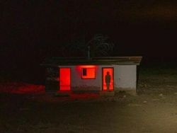 Foto Bangunan Menyeramkan Bak di Film Horor