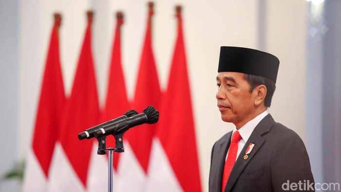 Budi Arie Setiadi resmi dilantik Presiden Joko Widodo sebagai Menteri Komunikasi dan Informatika di Istana Negara, Jakarta, Senin (17/7/2023). Ia menggantikan Johnny G Plate yang menjadi tersangka korupsi BTS 4G.